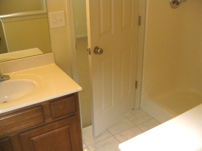 Building Photo - 1145 Appian Crossing Way
