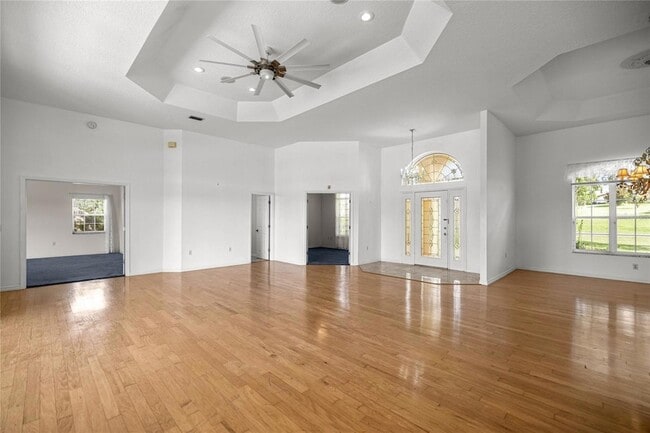Building Photo - 482 W Fenway Dr