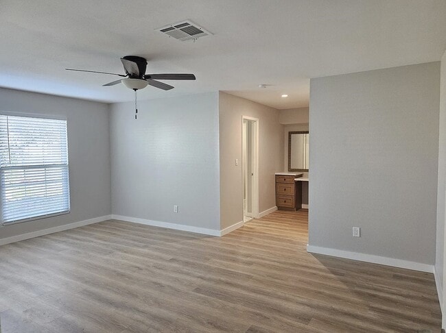 Building Photo - 4319 Baynard Dr