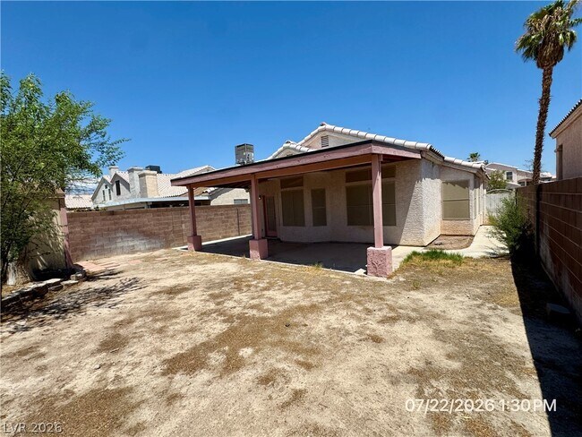 Building Photo - 1833 Sierra Hills Way