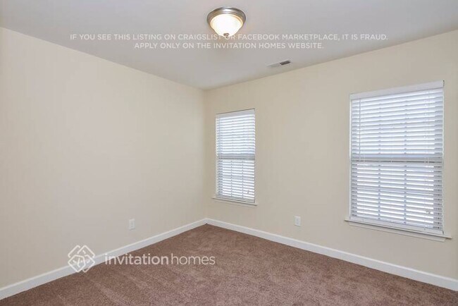 Building Photo - 577 Rolling Meadows Dr