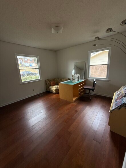 Building Photo - 2314 Green Forest Ln