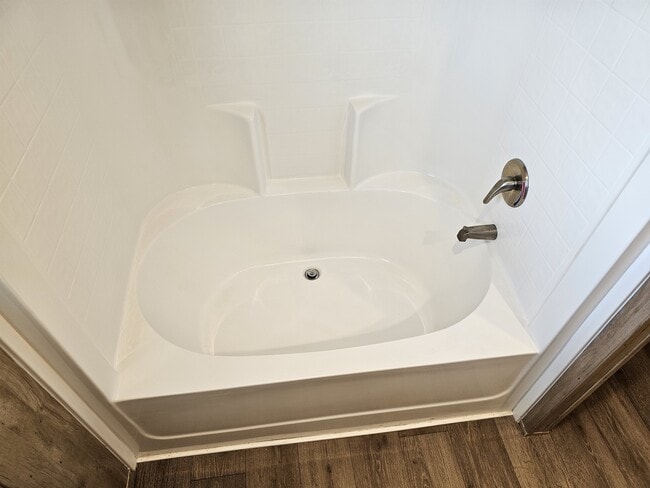 Building Photo - 2101 SW 38th St