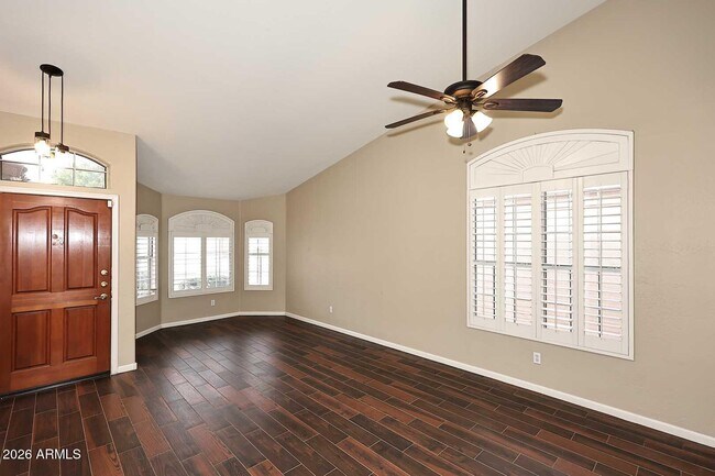 Building Photo - 4591 W Oakland St