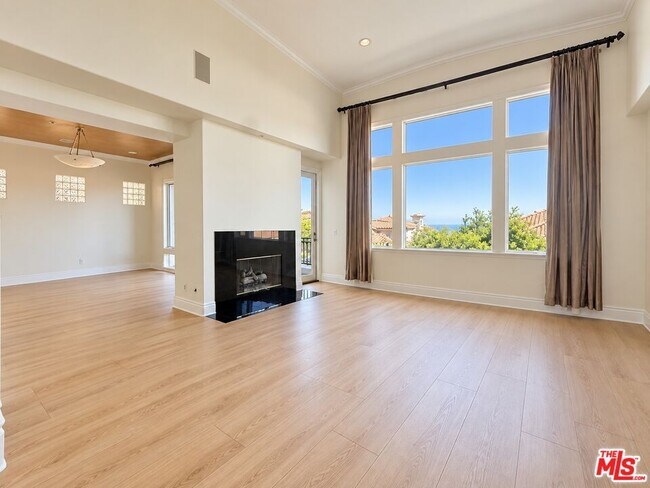 Building Photo - 16625 Cll Haleigh