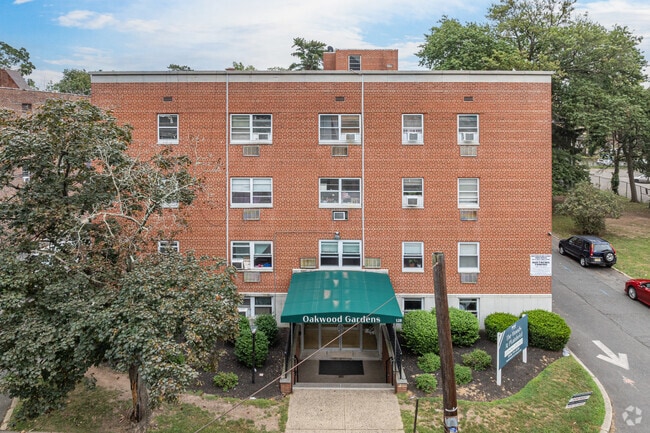 Alternate - Oakwood Gardens bldg 2