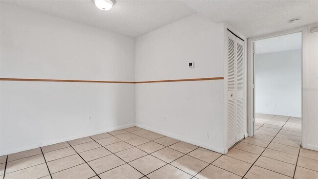 Building Photo - 455 Alt 19