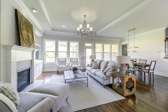 Building Photo - 2077 McAvoy Dr