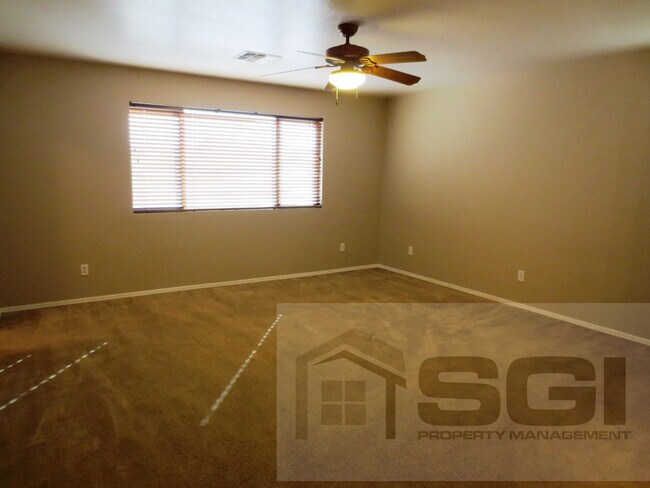 Building Photo - 3511 W Thurman Dr