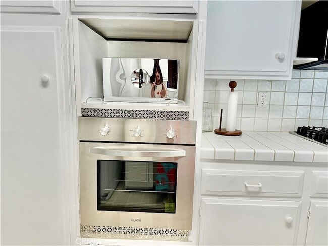 Building Photo - 11543 Swinton Ave