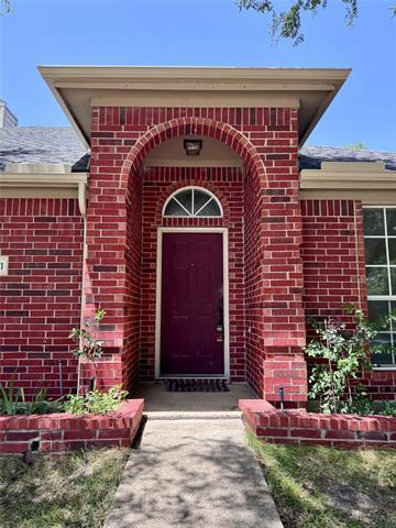 Building Photo - 1811 Lake Travis Dr