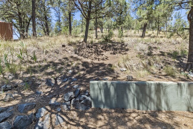 Building Photo - 307 Heath Dr