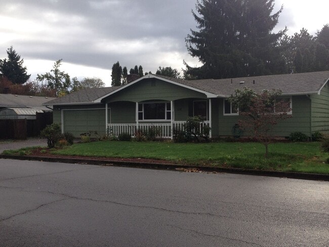 Primary Photo - Newly painted, wonderful home w wood floor...