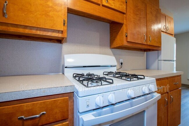 Building Photo - 526 S 39th W Ave