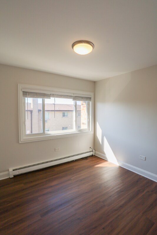 Building Photo - 8651 Foster Ave