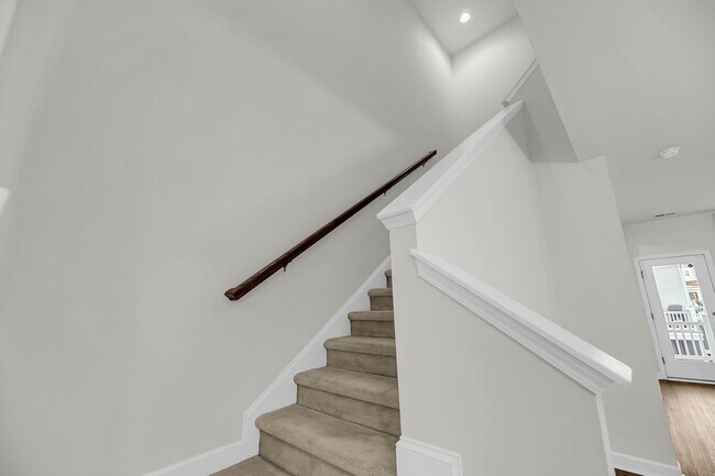 Building Photo - Charming Johns Island Retreat with Modern Amenities