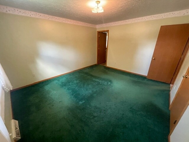 Building Photo - 142 Takacs Dr