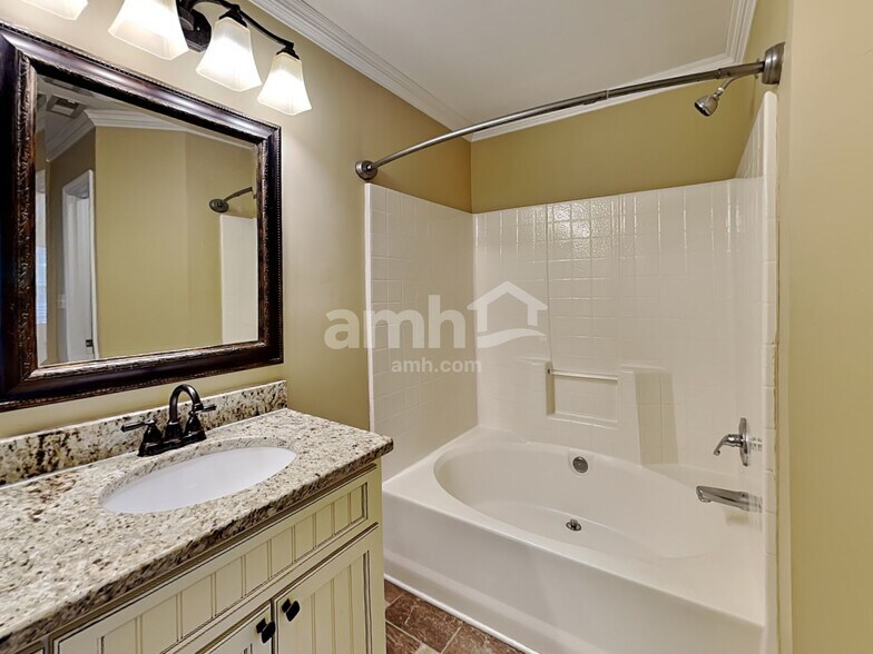 Building Photo - 215 Aqua Marine Ln