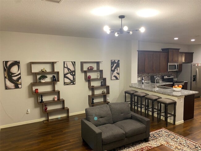 Building Photo - 6513 Knox St