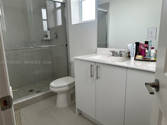 Building Photo - 2672 SE 28th Dr