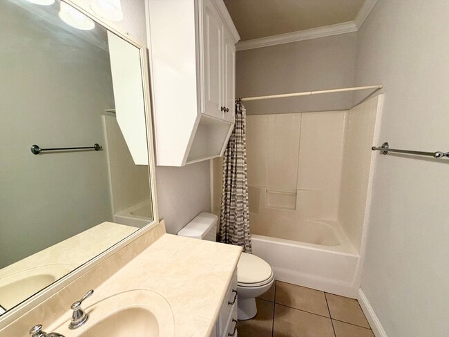 Building Photo - Spacious 3 Bed / 2 Bath Home in Midway ISD