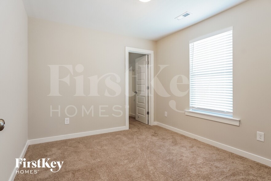 Building Photo - 120 Co Rd 1701