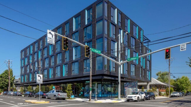 Building Photo - 4030 N Williams Ave