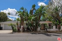 Building Photo - 22750 Clarendon St
