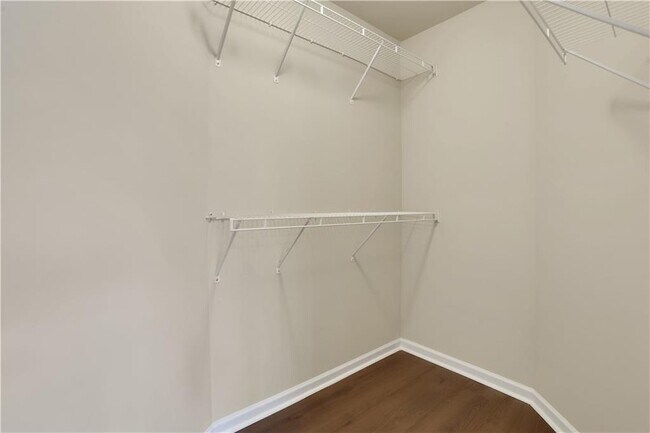 Building Photo - 2526 Morgan Chase Dr