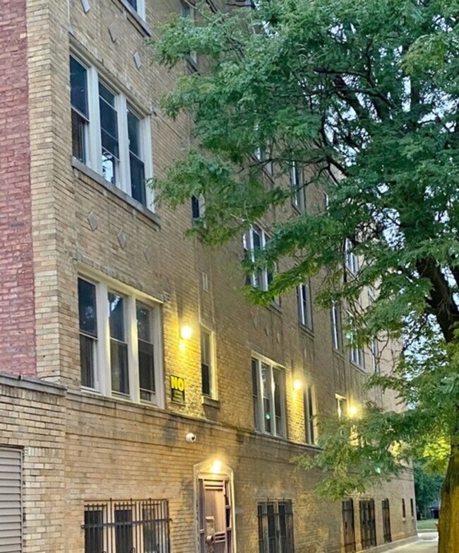 Building Photo - 4213 W 13th St