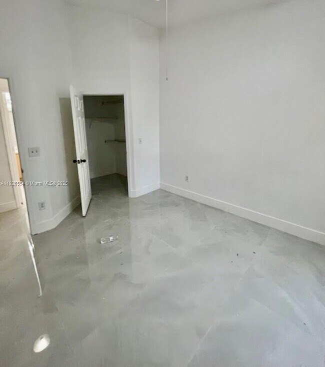 Building Photo - 10324 Fox Trail Rd S