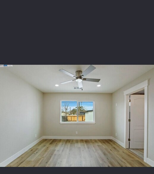 Building Photo - 629 Oregon St