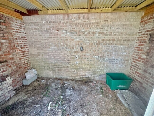 Building Photo - Spacious 3 Bedroom Duplex for Rent in Nice...