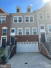 Building Photo - 2615 Day Lily Rd