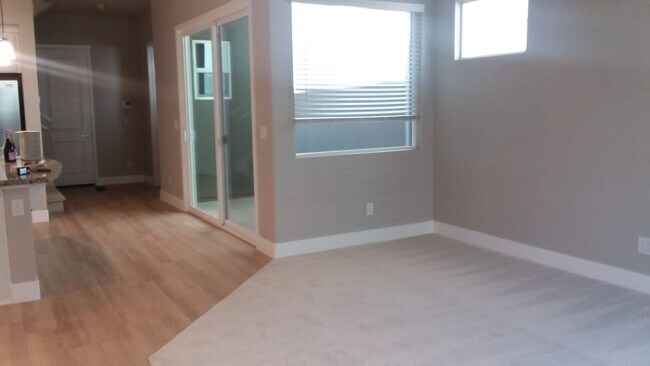 Building Photo - Pre-Lease Now for July 2026 Move-In – Stylish 3BR Townhome in Gated West Sacramento Community