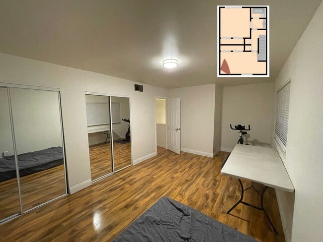 Building Photo - Fair Oaks Townhouse