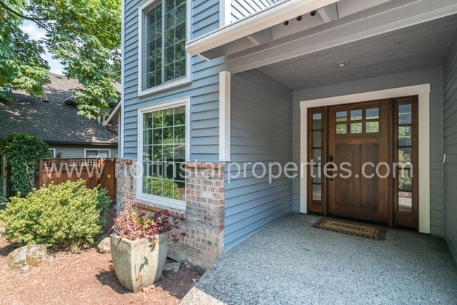 Building Photo - Newly Remodeled Lake Oswego Traditional