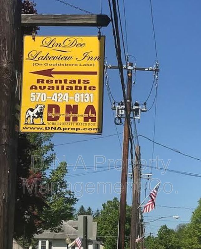 Building Photo - 108 3rd St