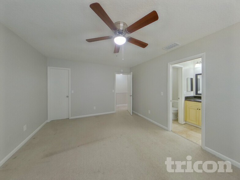 Building Photo - 11803 Willow Point Way