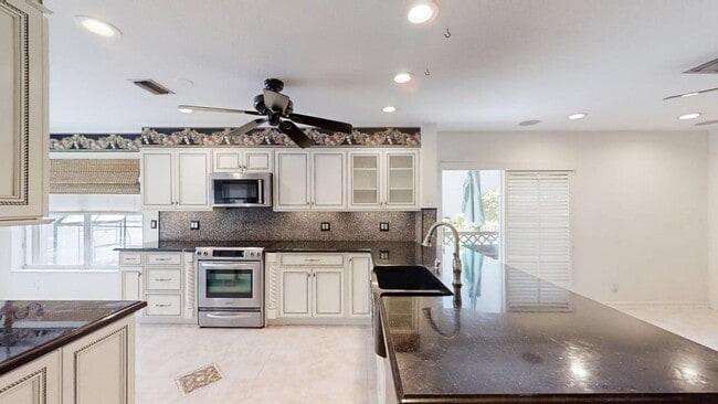Building Photo - 23330 La Vida Way
