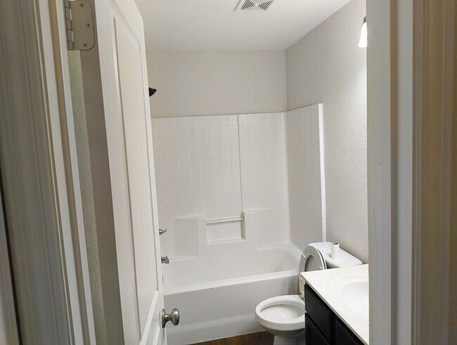 Building Photo - 1540 Chama Dr