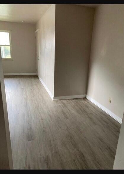 Building Photo - 1315 Chardon Ct