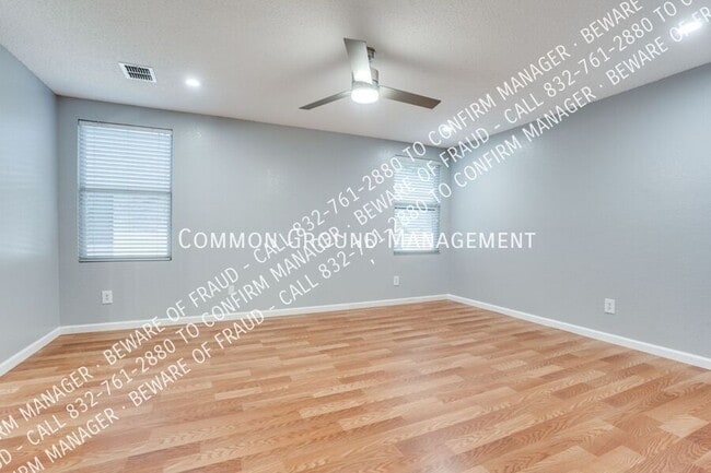 Building Photo - 615 Ragwood Rd