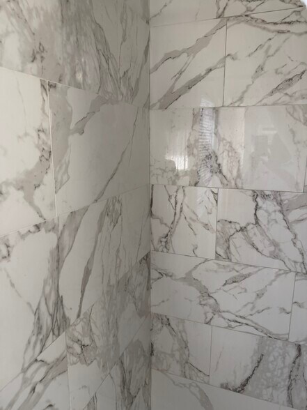 Building Photo - 5212 SW 91st Ave