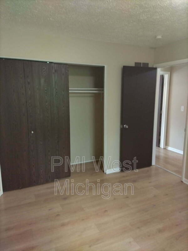 Building Photo - 4258 Bond St