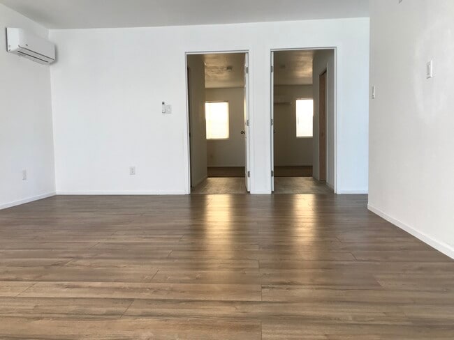 Living Room - 2709 Cardinal Ave