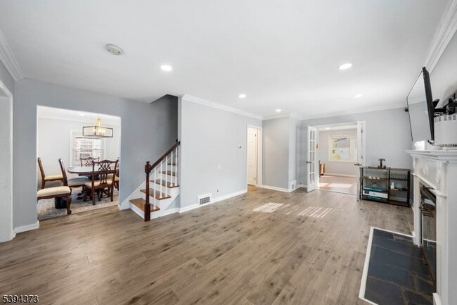 Building Photo - 125 Meisel Ave