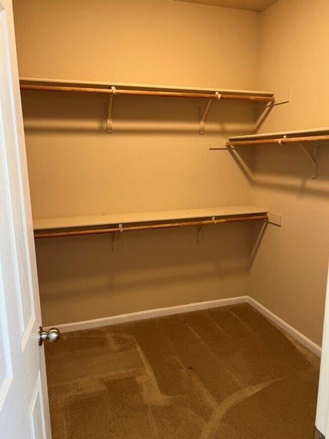 Building Photo - Modern 3 Bedroom 2 Bath 2 Story Vacaville Pets OK *Star Rentals