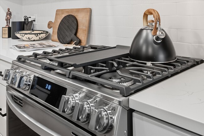 Building Photo - 10974 37th St N