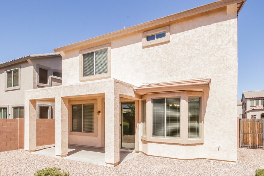 Building Photo - 9917 E Edgewood Ave